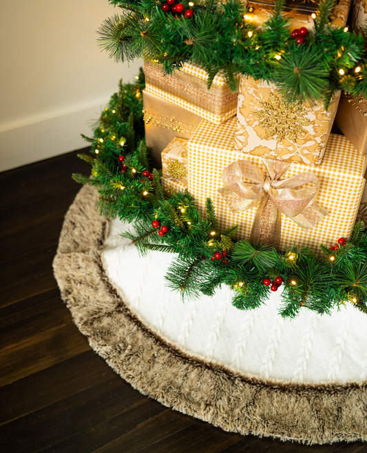 Knitted Christmas Tree Skirt (120cm / 47")